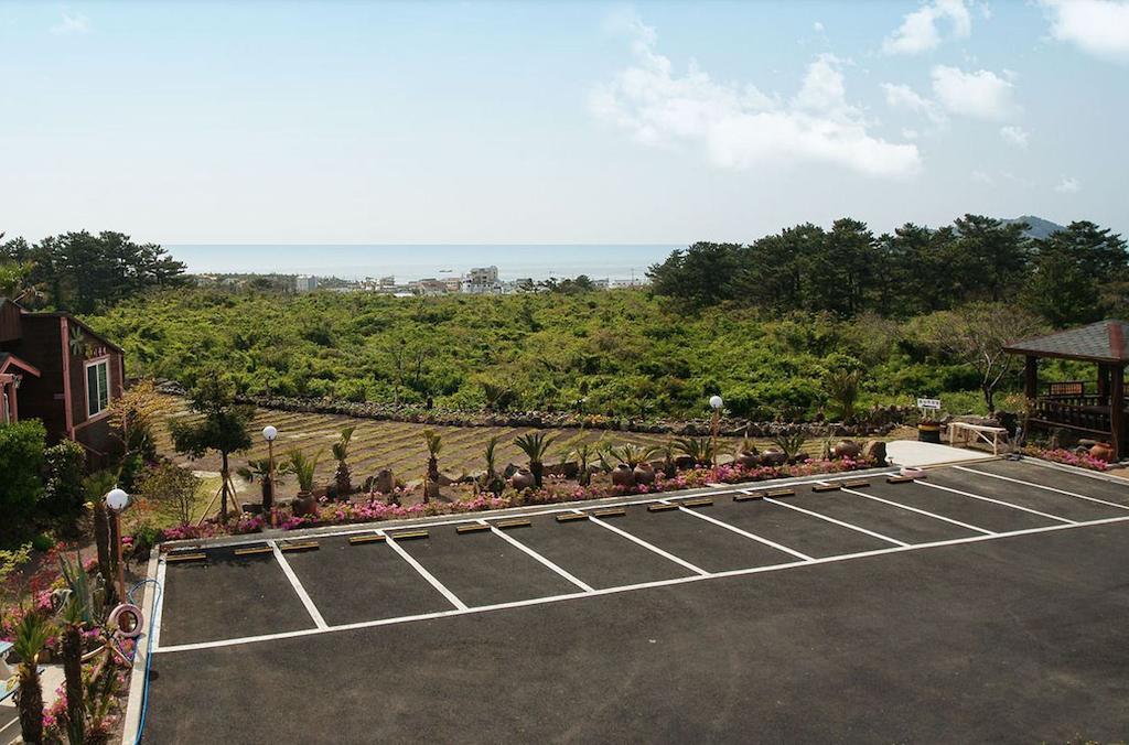 Lapaloma Pension Jeju Ngoại thất bức ảnh