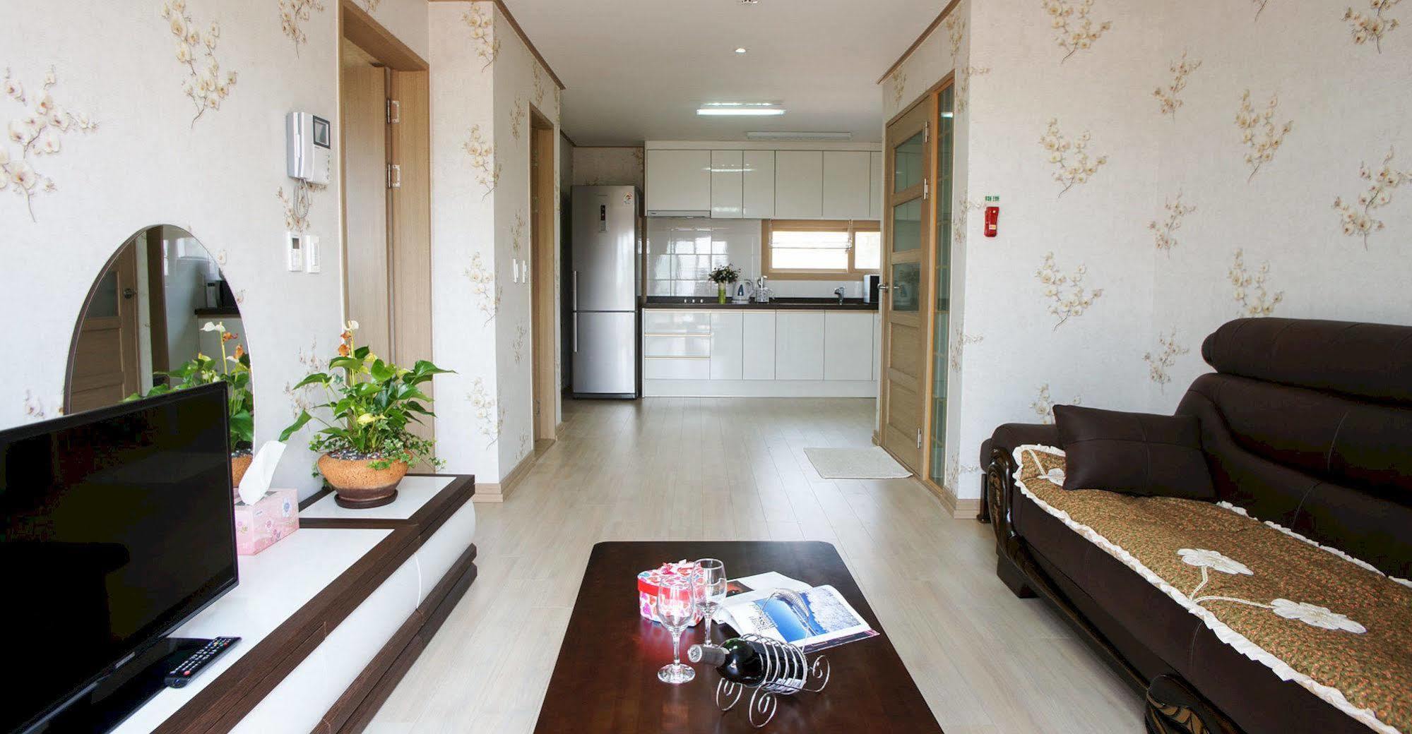 Lapaloma Pension Jeju Ngoại thất bức ảnh