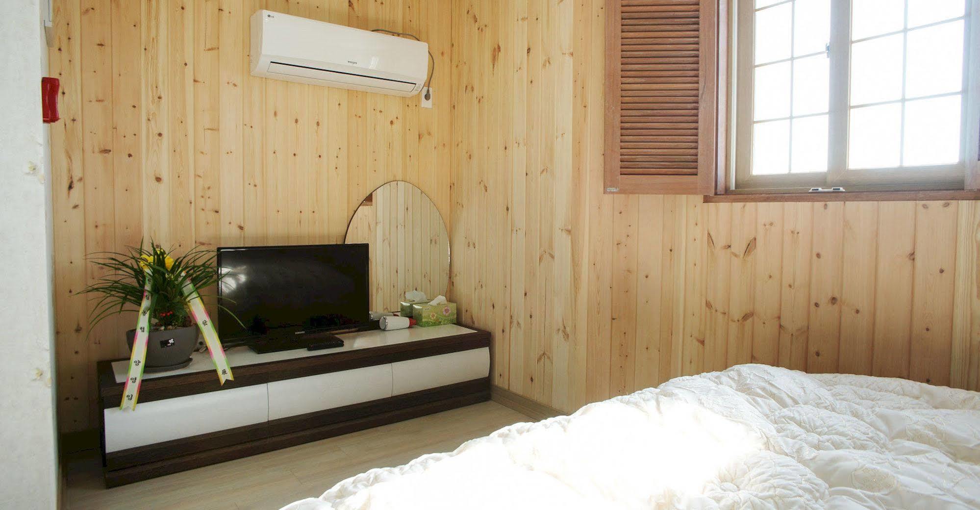 Lapaloma Pension Jeju Ngoại thất bức ảnh