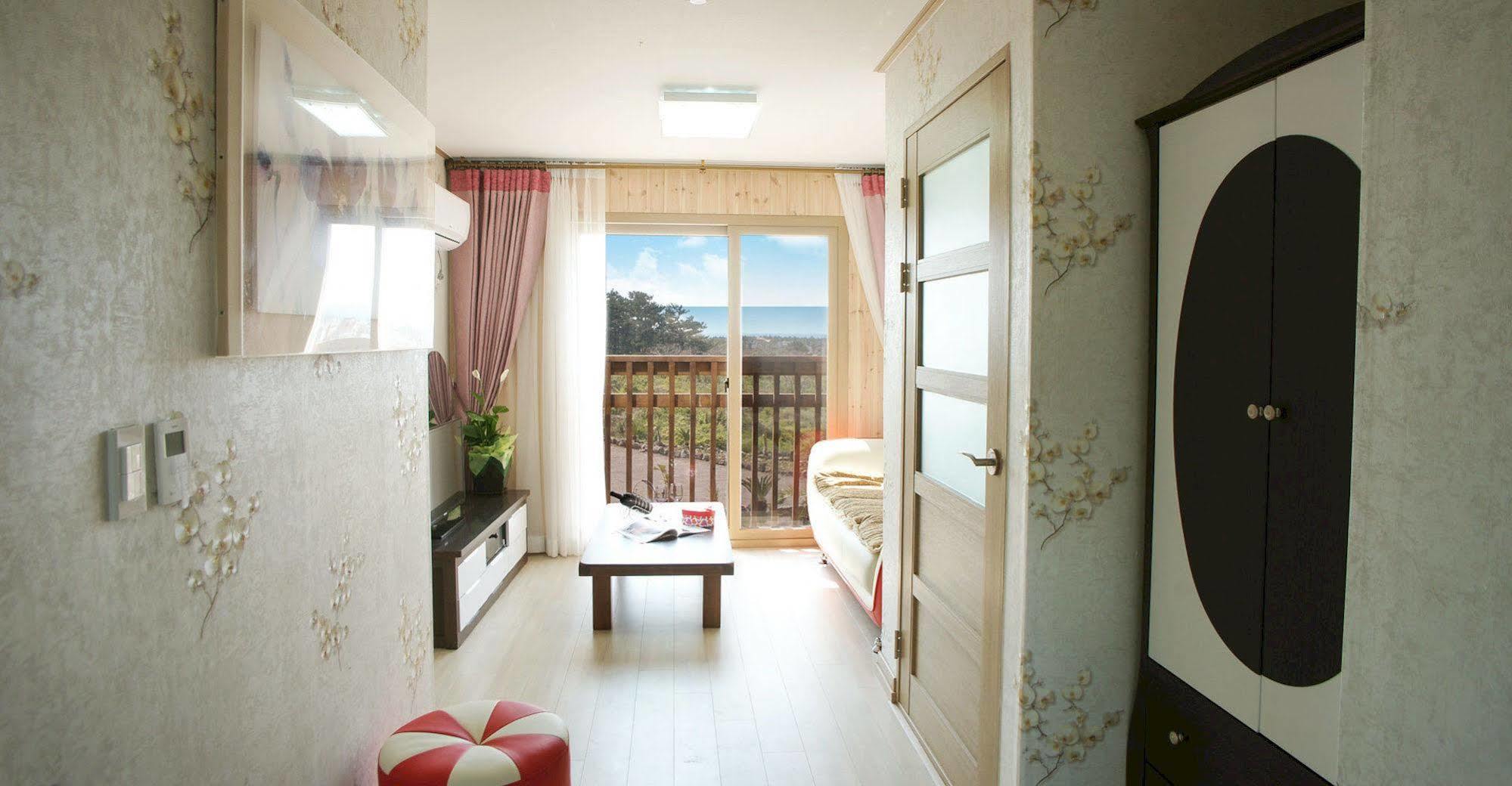 Lapaloma Pension Jeju Ngoại thất bức ảnh