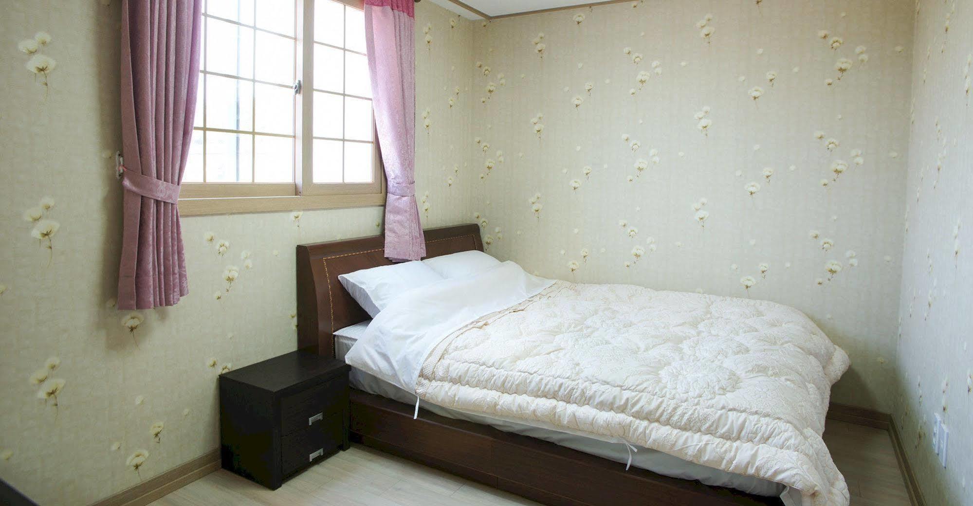 Lapaloma Pension Jeju Ngoại thất bức ảnh
