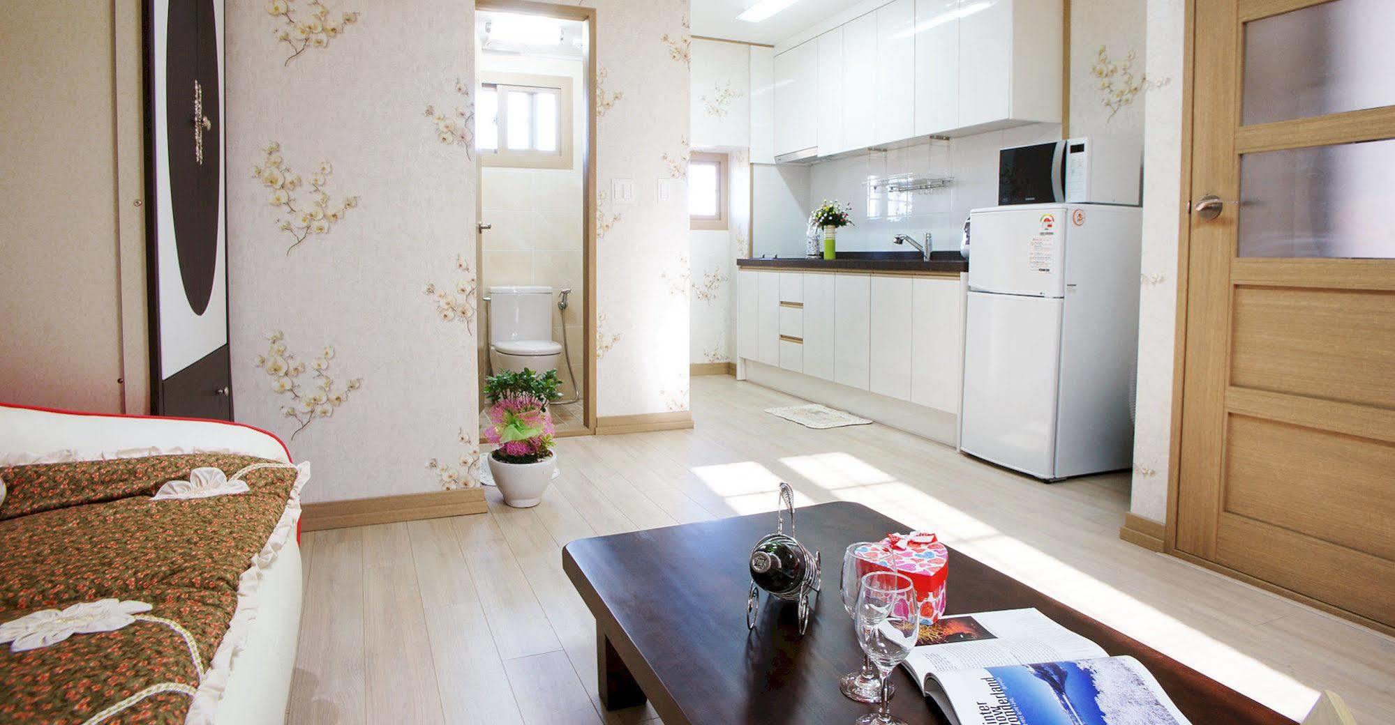 Lapaloma Pension Jeju Ngoại thất bức ảnh
