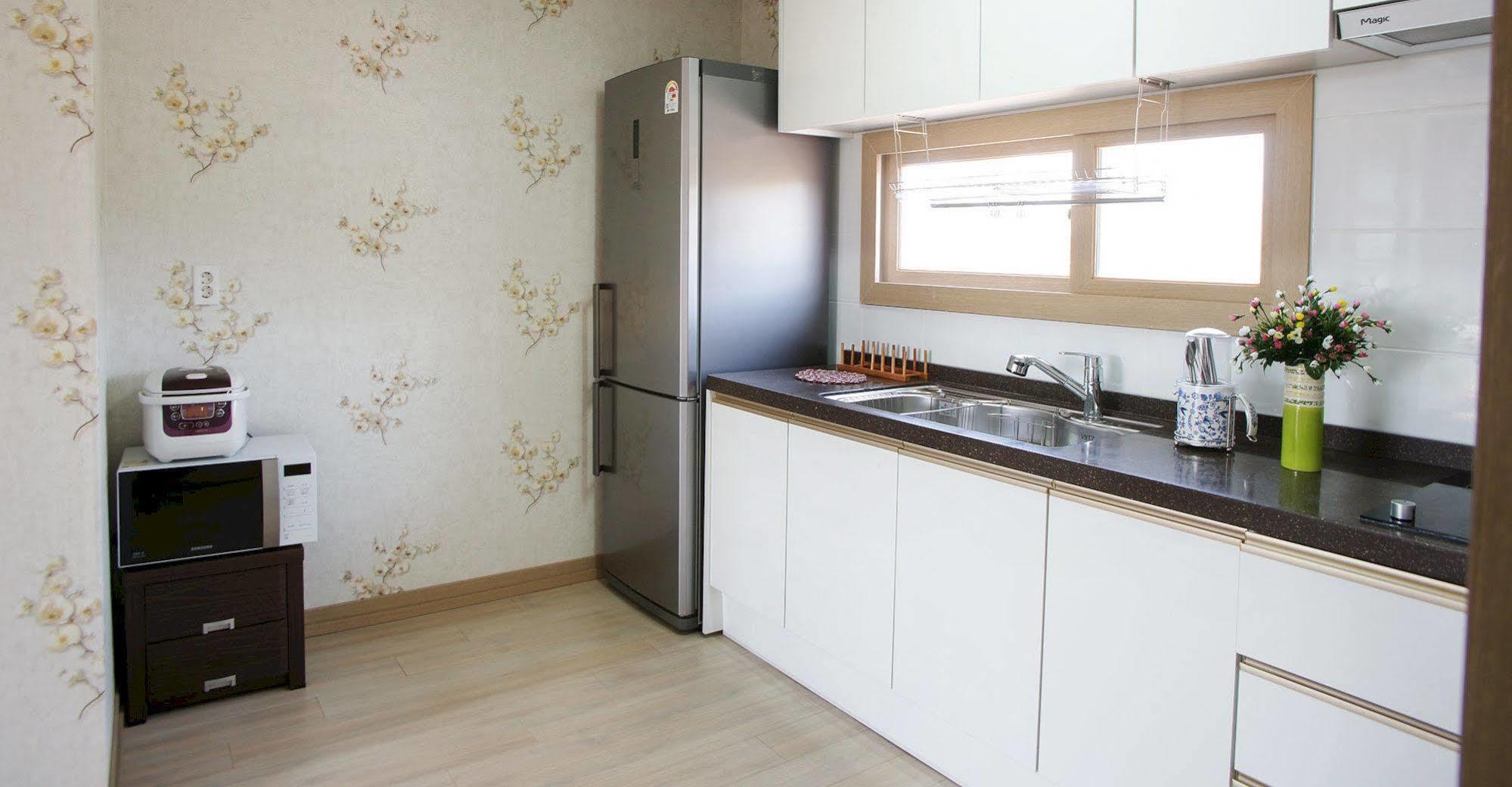 Lapaloma Pension Jeju Ngoại thất bức ảnh